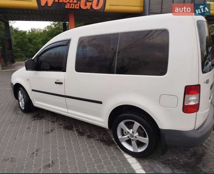 Минивэн Volkswagen Caddy 2008 в Куриловке