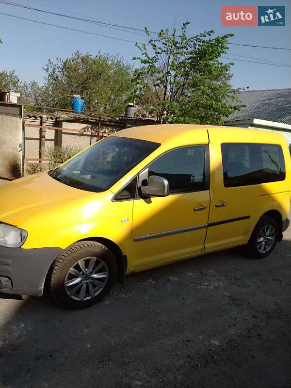 Мінівен Volkswagen Caddy 2006 в Миколаєві