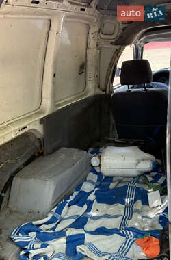 Вантажний фургон Volkswagen Caddy 2003 в 