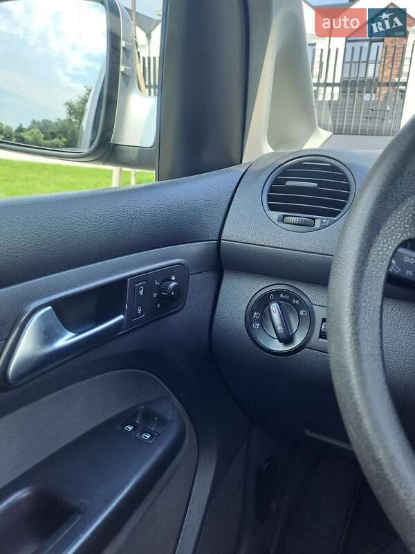 Минивэн Volkswagen Caddy 2010 в Белой Церкви