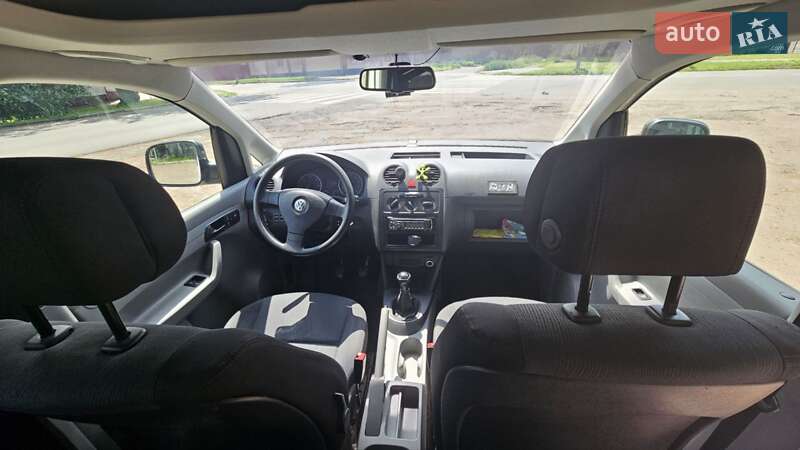 Минивэн Volkswagen Caddy 2009 в Прилуках