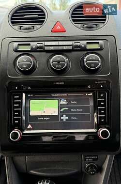 Минивэн Volkswagen Caddy 2010 в 