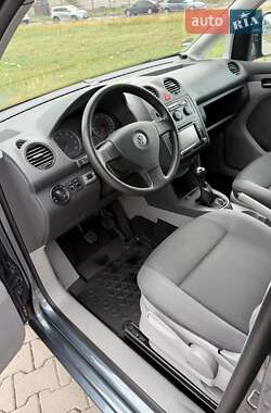 Минивэн Volkswagen Caddy 2010 в 