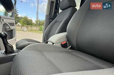 Минивэн Volkswagen Caddy 2010 в 