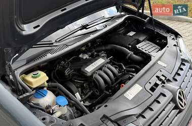 Минивэн Volkswagen Caddy 2010 в 
