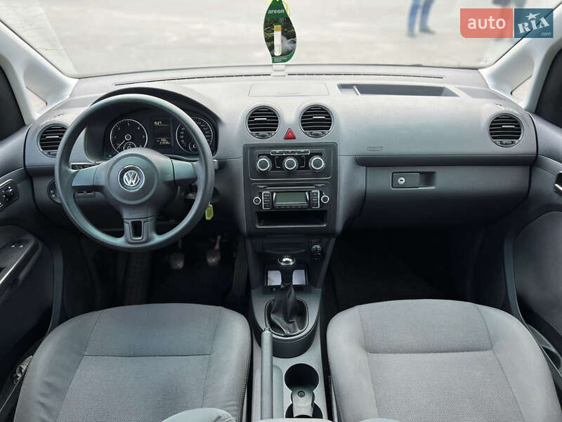 Минивэн Volkswagen Caddy 2010 в Славуте