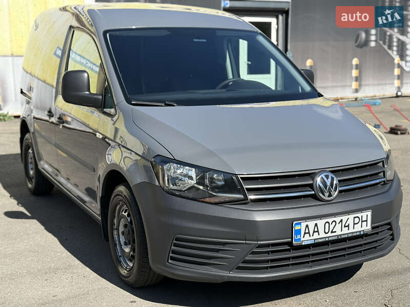 Грузовой фургон Volkswagen Caddy 2016 в Киеве