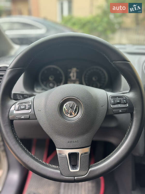 Минивэн Volkswagen Caddy 2014 в Хмельницком