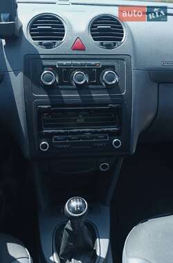 Минивэн Volkswagen Caddy 2011 в 