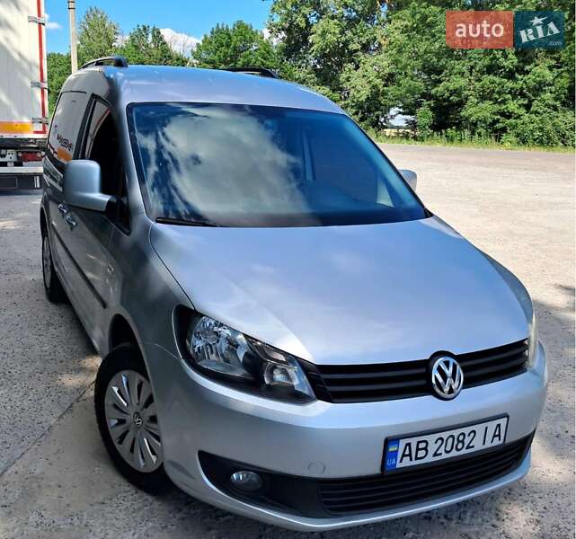 Volkswagen Caddy 2011