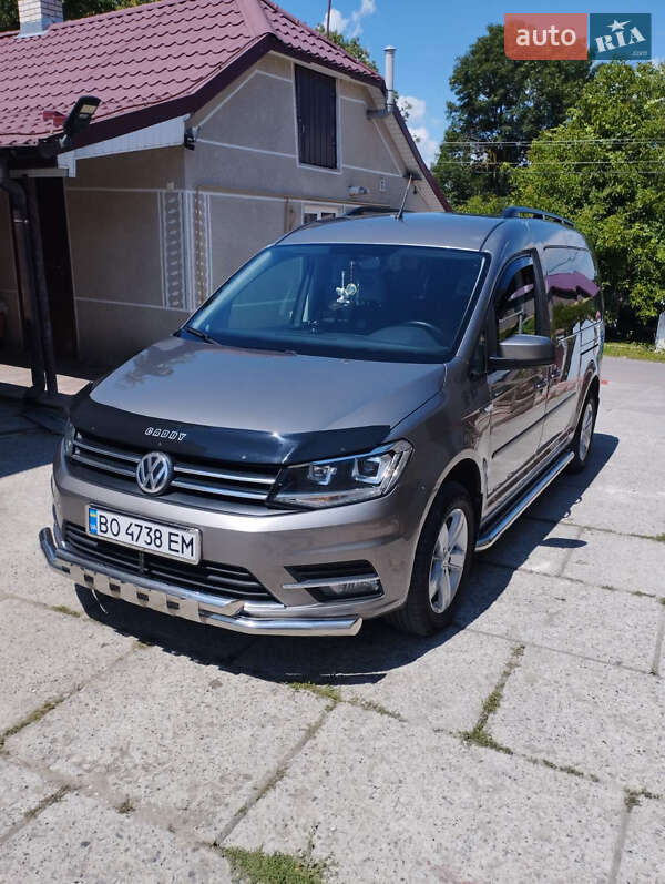 Мінівен Volkswagen Caddy 2017 в Теребовлі