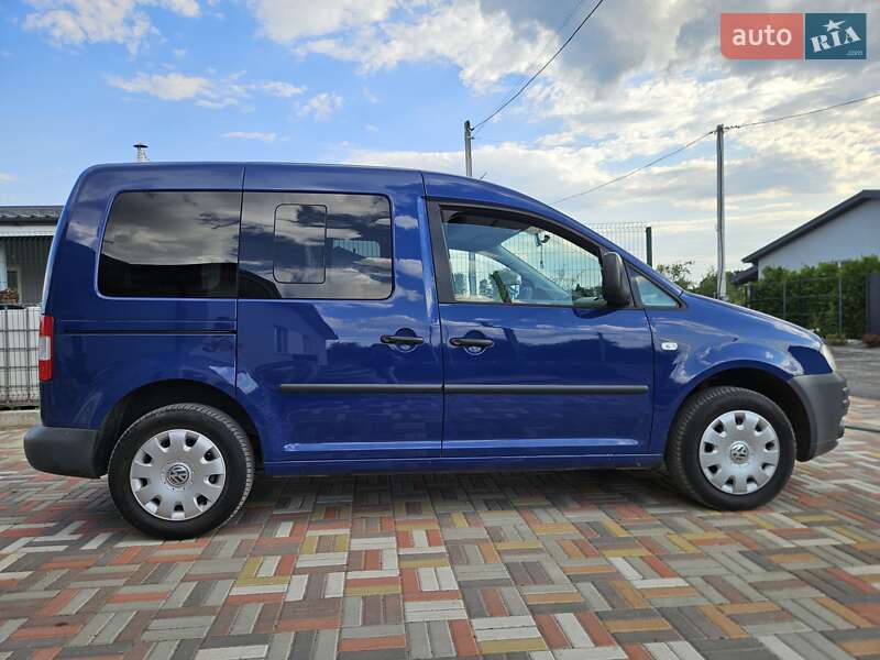 Минивэн Volkswagen Caddy 2007 в Киеве
