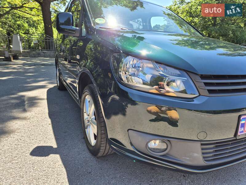 Минивэн Volkswagen Caddy 2012 в Полтаве