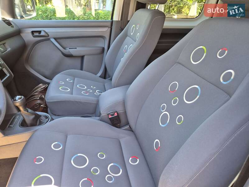 Минивэн Volkswagen Caddy 2012 в Полтаве