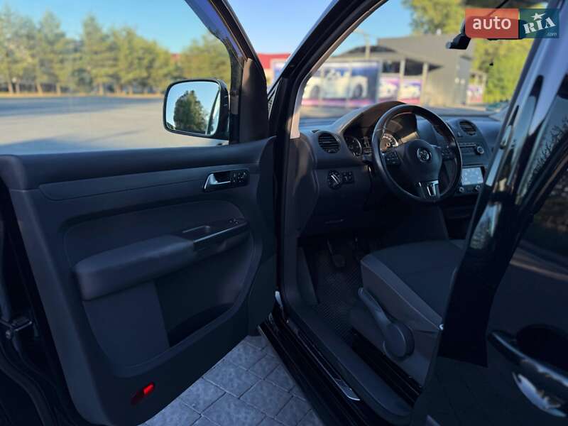 Минивэн Volkswagen Caddy 2013 в Самборе