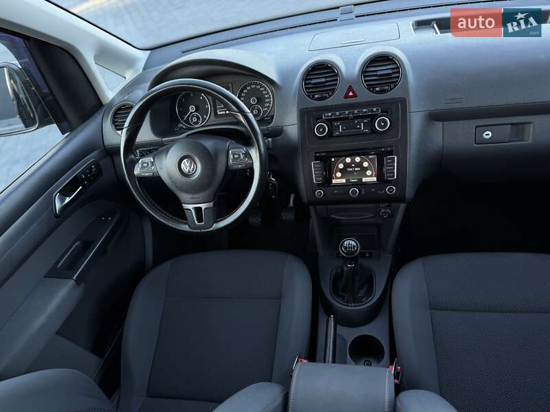 Минивэн Volkswagen Caddy 2013 в Самборе