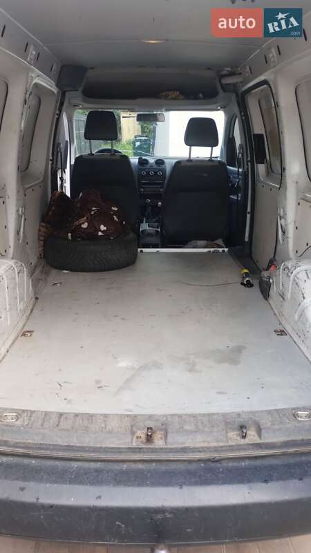 Грузовой фургон Volkswagen Caddy 2012 в Любешове