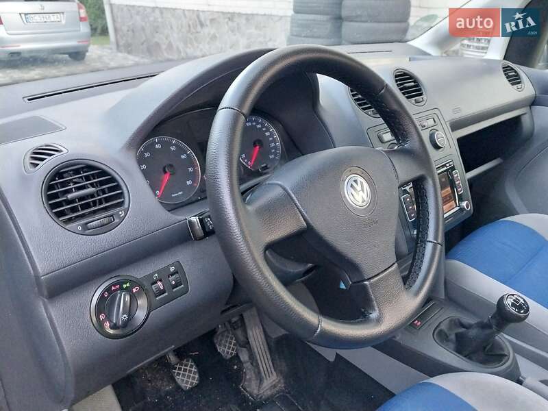 Минивэн Volkswagen Caddy 2009 в Ходорове