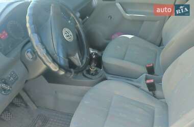 Мінівен Volkswagen Caddy 2005 в 