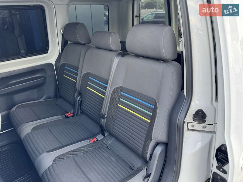 Минивэн Volkswagen Caddy 2014 в Ровно