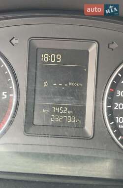 Мінівен Volkswagen Caddy 2012 в 