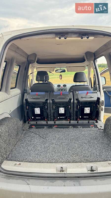 Минивэн Volkswagen Caddy 2010 в Киеве