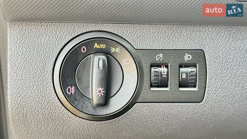 Минивэн Volkswagen Caddy 2010 в Киеве