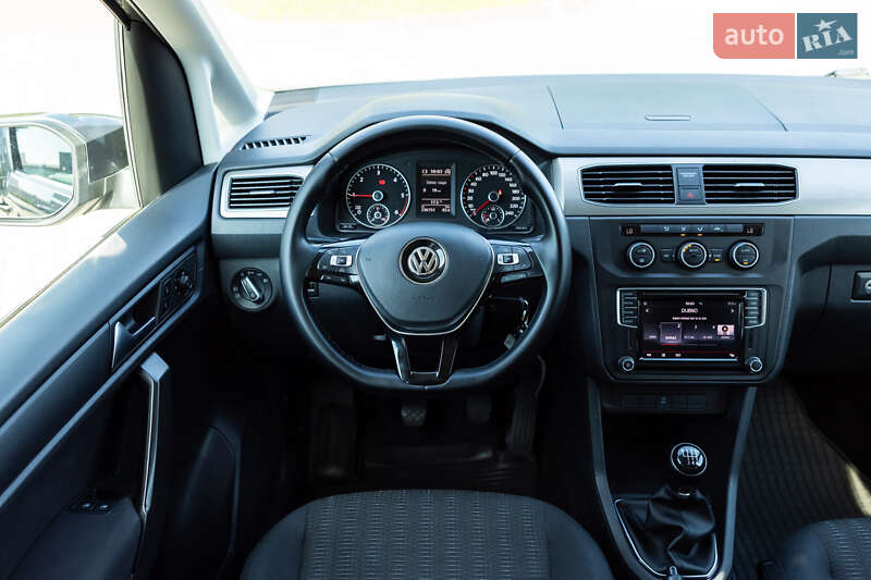 Минивэн Volkswagen Caddy 2016 в Луцке