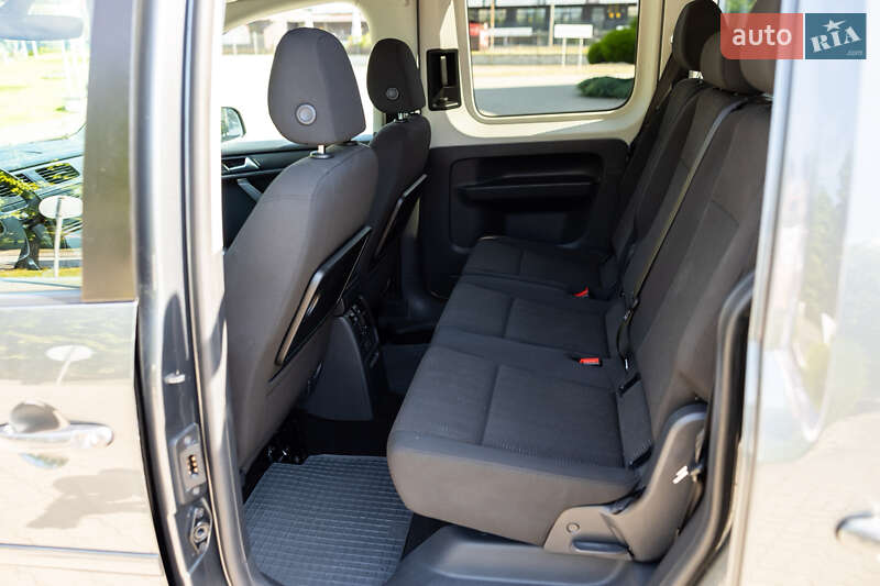 Минивэн Volkswagen Caddy 2016 в Луцке