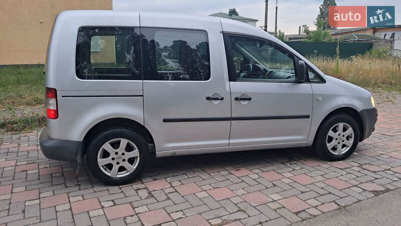 Минивэн Volkswagen Caddy 2005 в Коростене