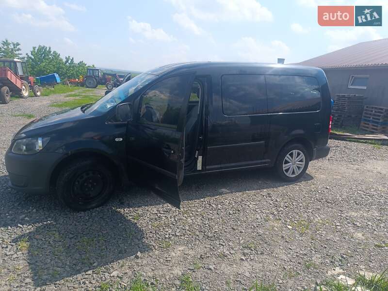 Минивэн Volkswagen Caddy 2015 в Хмельницком