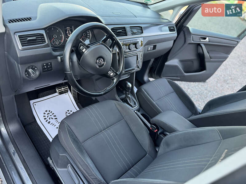 Мінівен Volkswagen Caddy 2017 в Сарнах