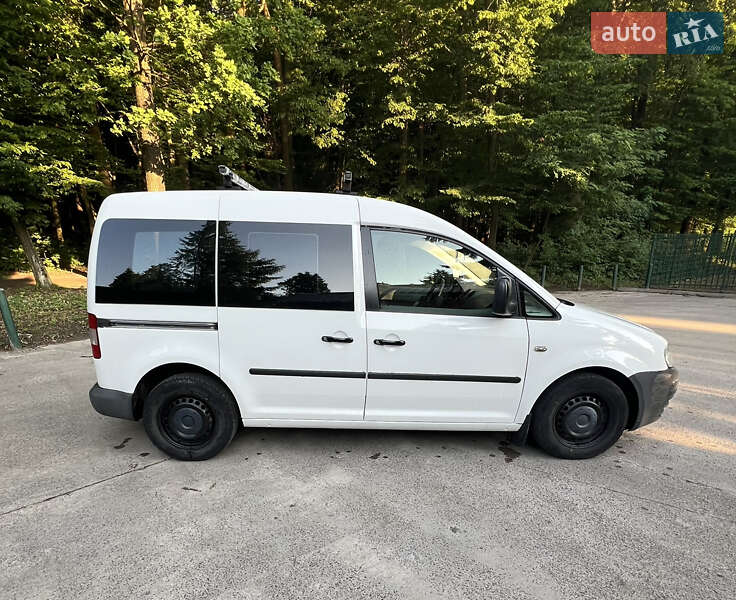 Минивэн Volkswagen Caddy 2005 в Львове