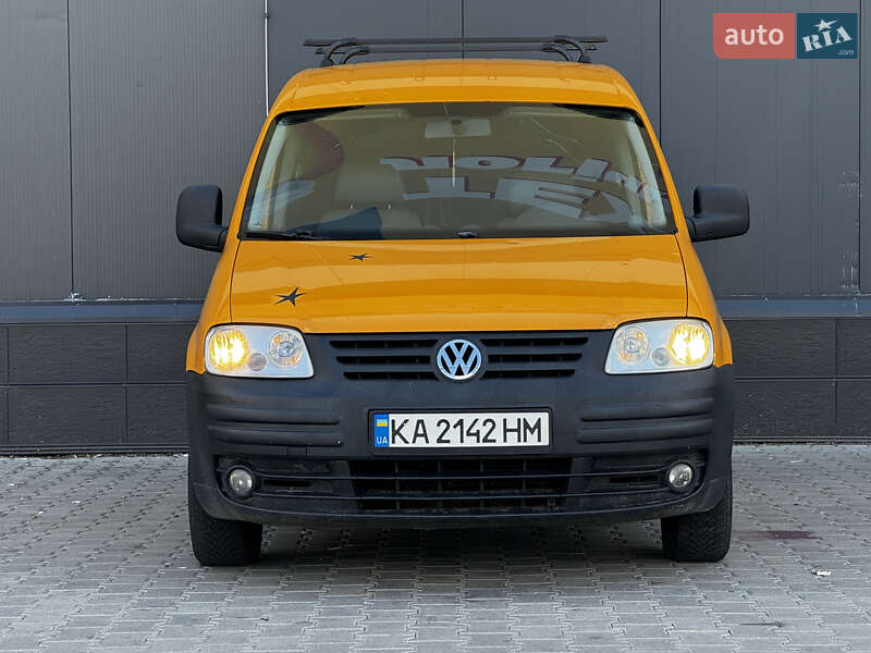 Грузовой фургон Volkswagen Caddy 2006 в Киеве