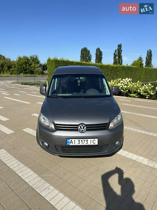 Volkswagen Caddy 2011