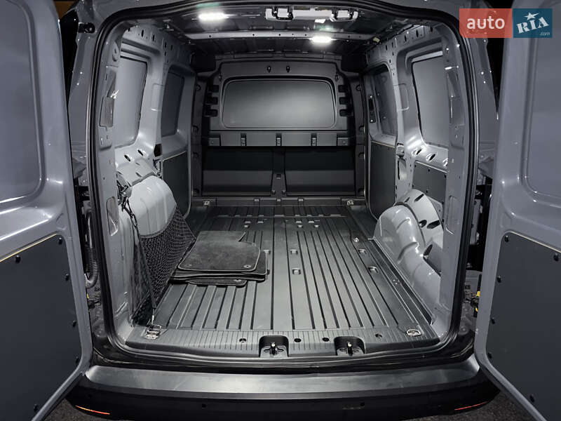 Вантажний фургон Volkswagen Caddy 2024 в Житомирі