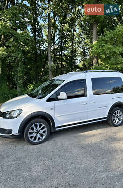 Минивэн Volkswagen Caddy 2015 в Киеве