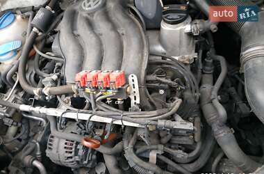 Минивэн Volkswagen Caddy 2010 в 