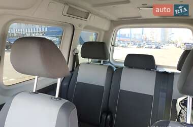 Минивэн Volkswagen Caddy 2010 в 
