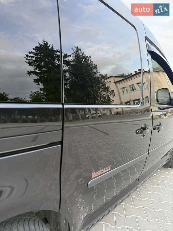 Минивэн Volkswagen Caddy 2011 в Стрые
