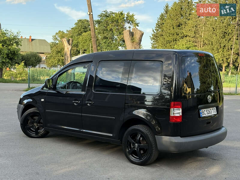 Минивэн Volkswagen Caddy 2004 в Самборе