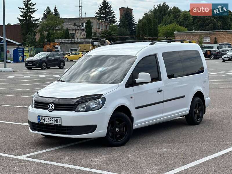 Минивэн Volkswagen Caddy 2011 в Житомире