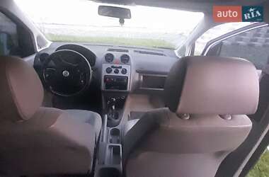 Грузовой фургон Volkswagen Caddy 2006 в 