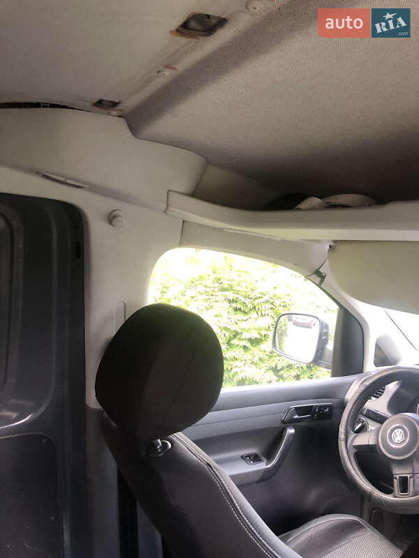 Минивэн Volkswagen Caddy 2012 в Львове