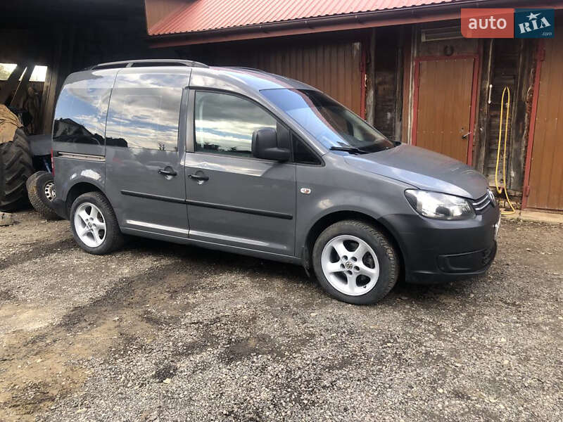 Минивэн Volkswagen Caddy 2012 в Львове