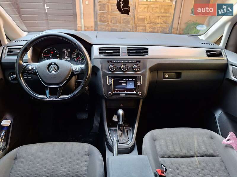 Минивэн Volkswagen Caddy 2015 в Виноградове