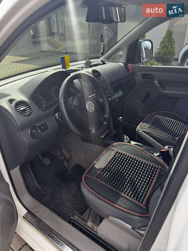 Мінівен Volkswagen Caddy 2005 в Луцьку
