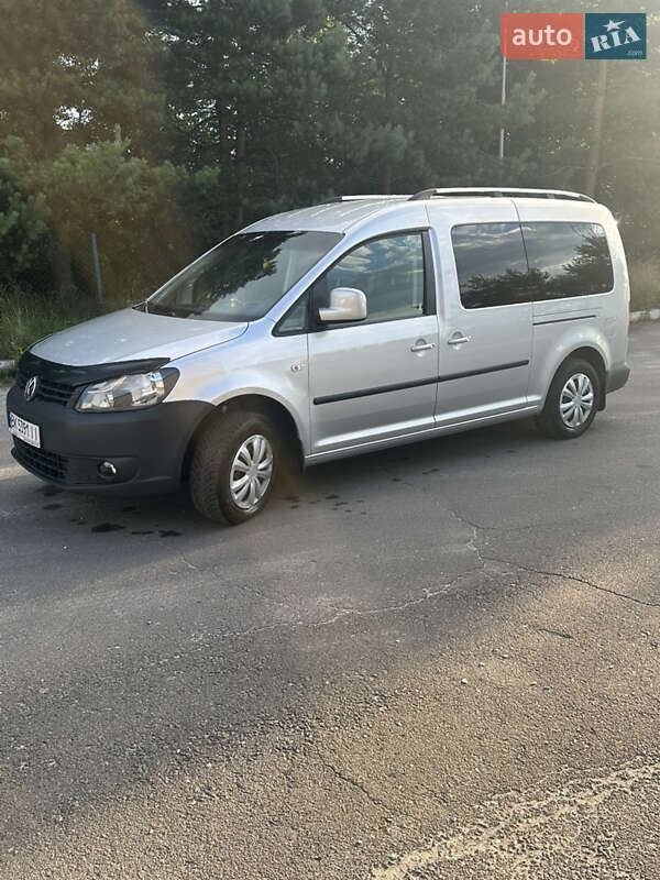 Volkswagen Caddy 2011