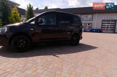 Минивэн Volkswagen Caddy 2014 в 