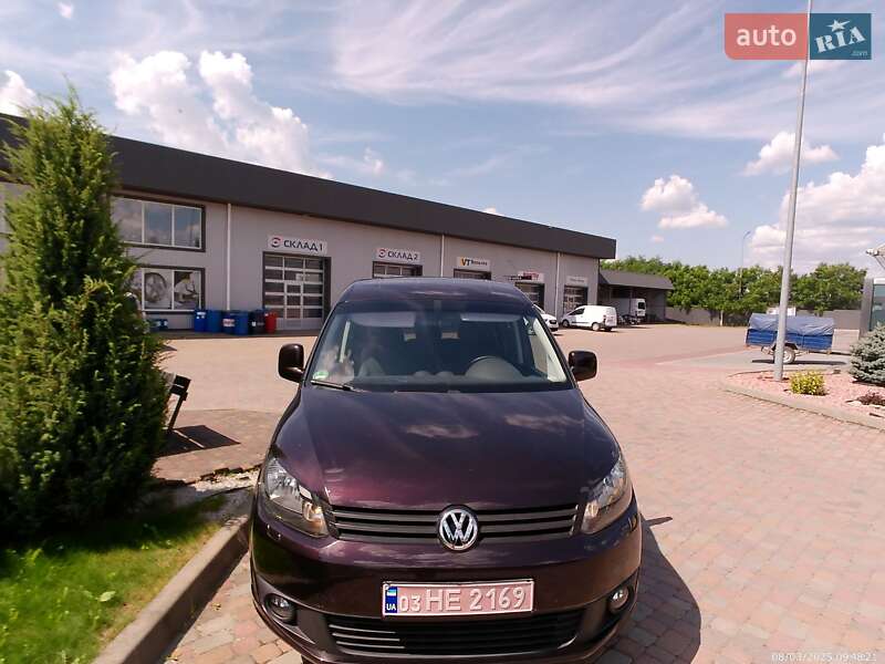 Мінівен Volkswagen Caddy 2014 в Сарнах